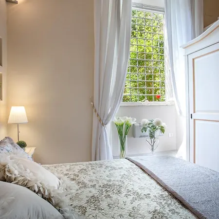 Casa Giustina - Smart Retreat In The Walled Lucca