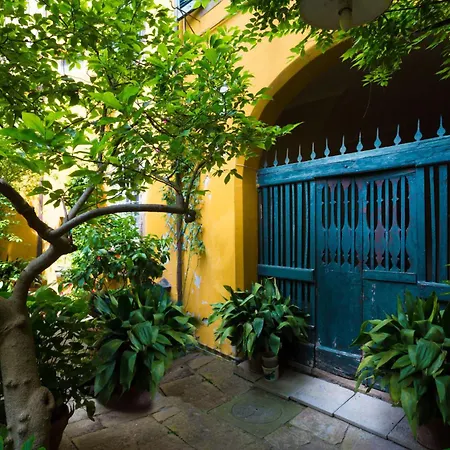 Casa Giustina - Smart Retreat In The Walled * Lucca